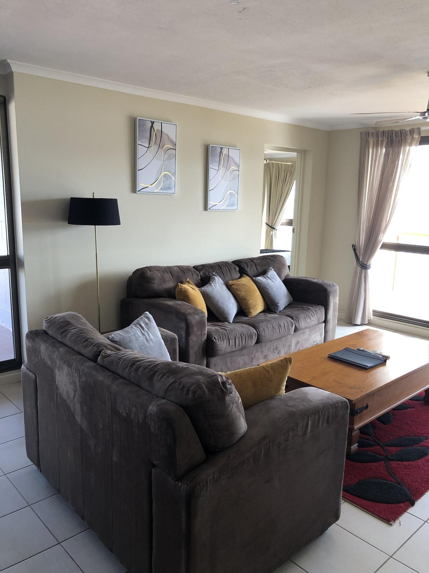 Coral Towers Holiday Suites Cairns Exteriör bild