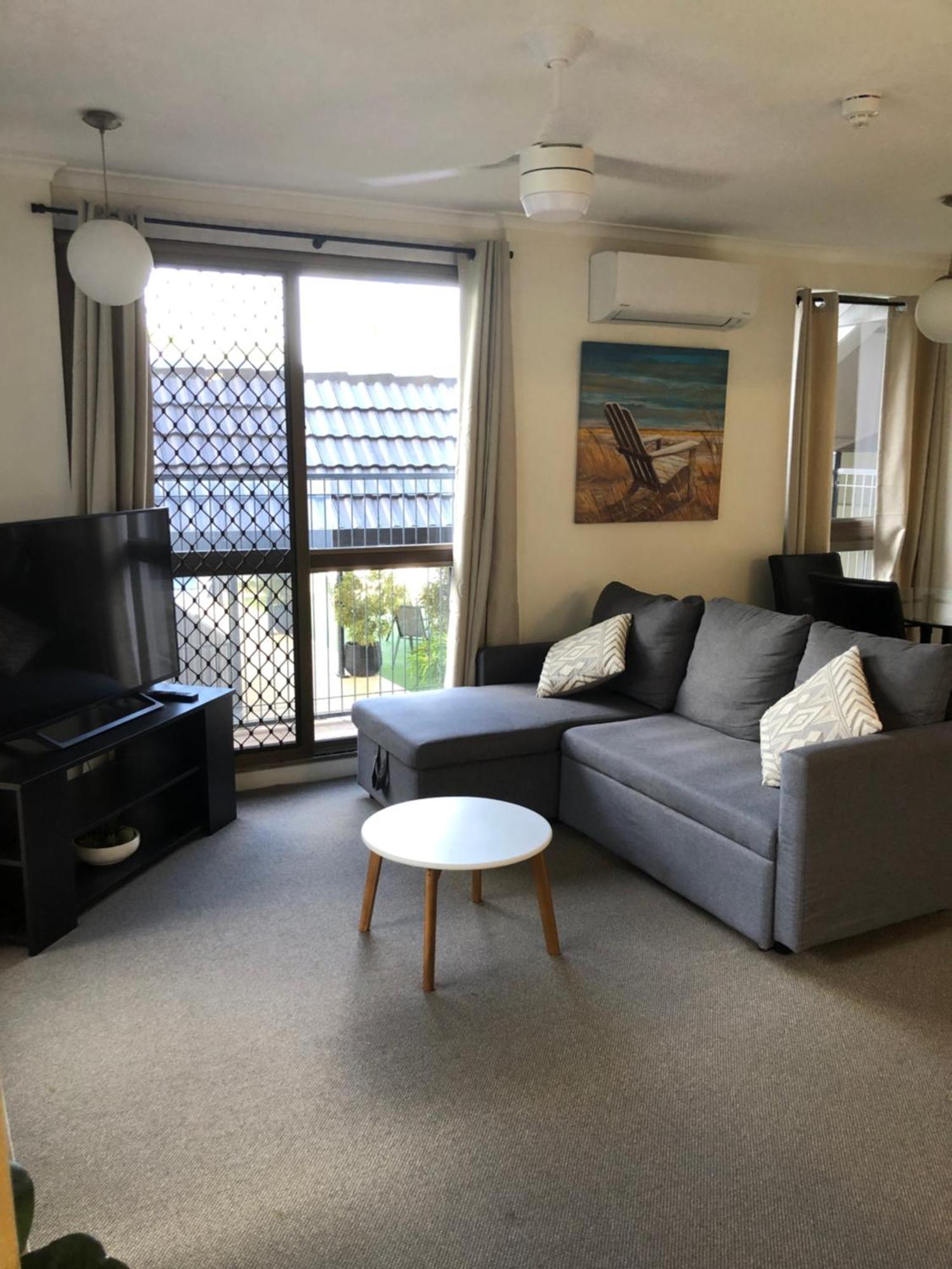 Coral Towers Holiday Suites Cairns Exteriör bild